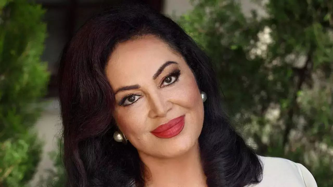 Doktordan Türkan Şoray'a uyarı üstüne uyarı: Bahçede bile yürüme - 3. Resim