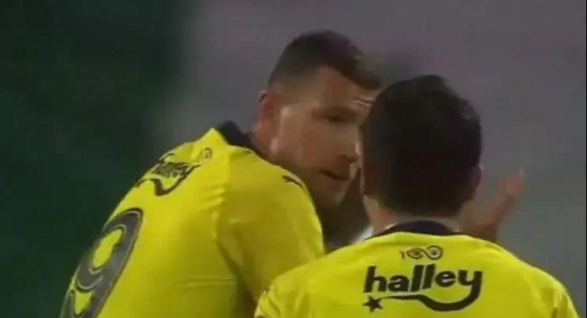 Fenerbahçe sağ gösterip sol vurdu, son kararını verdi! Mert Hakan Yandaş'a büyük şok - 2. Resim