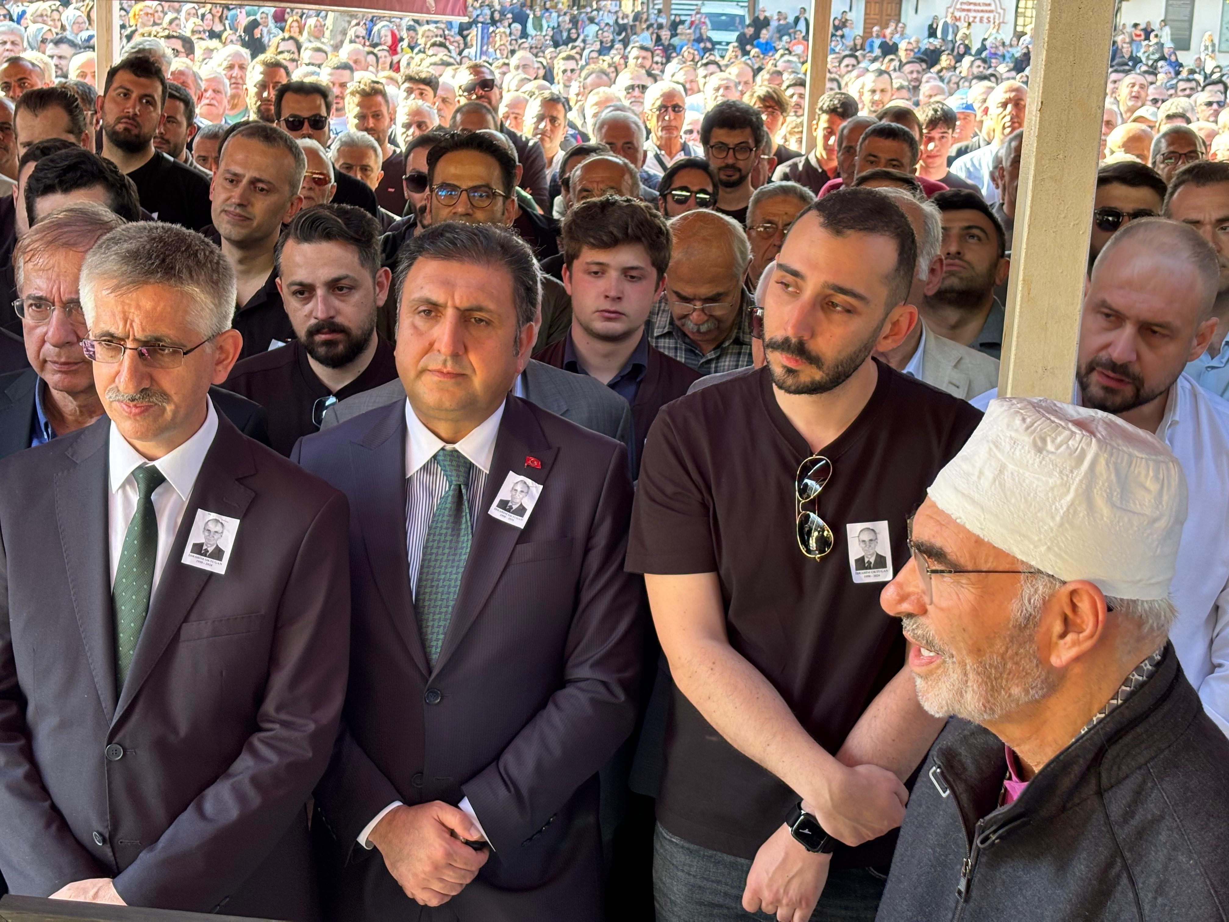 Okul müdürünü silahla vurarak öldüren 17 yaşındaki öğrenci Y.K. tutuklandı - 1. Resim