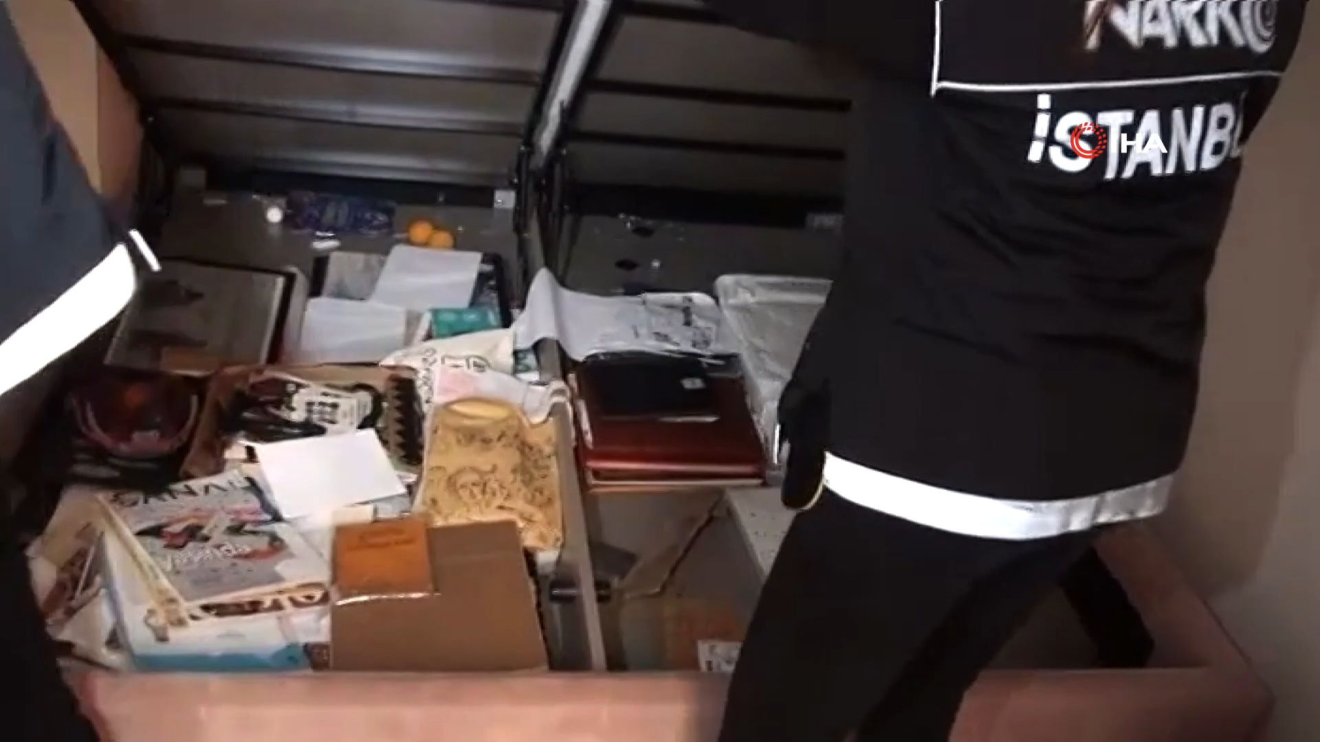 Şarkıcı Kalben, uyuşturucu operasyonunda gözaltına alındı - 1. Resim