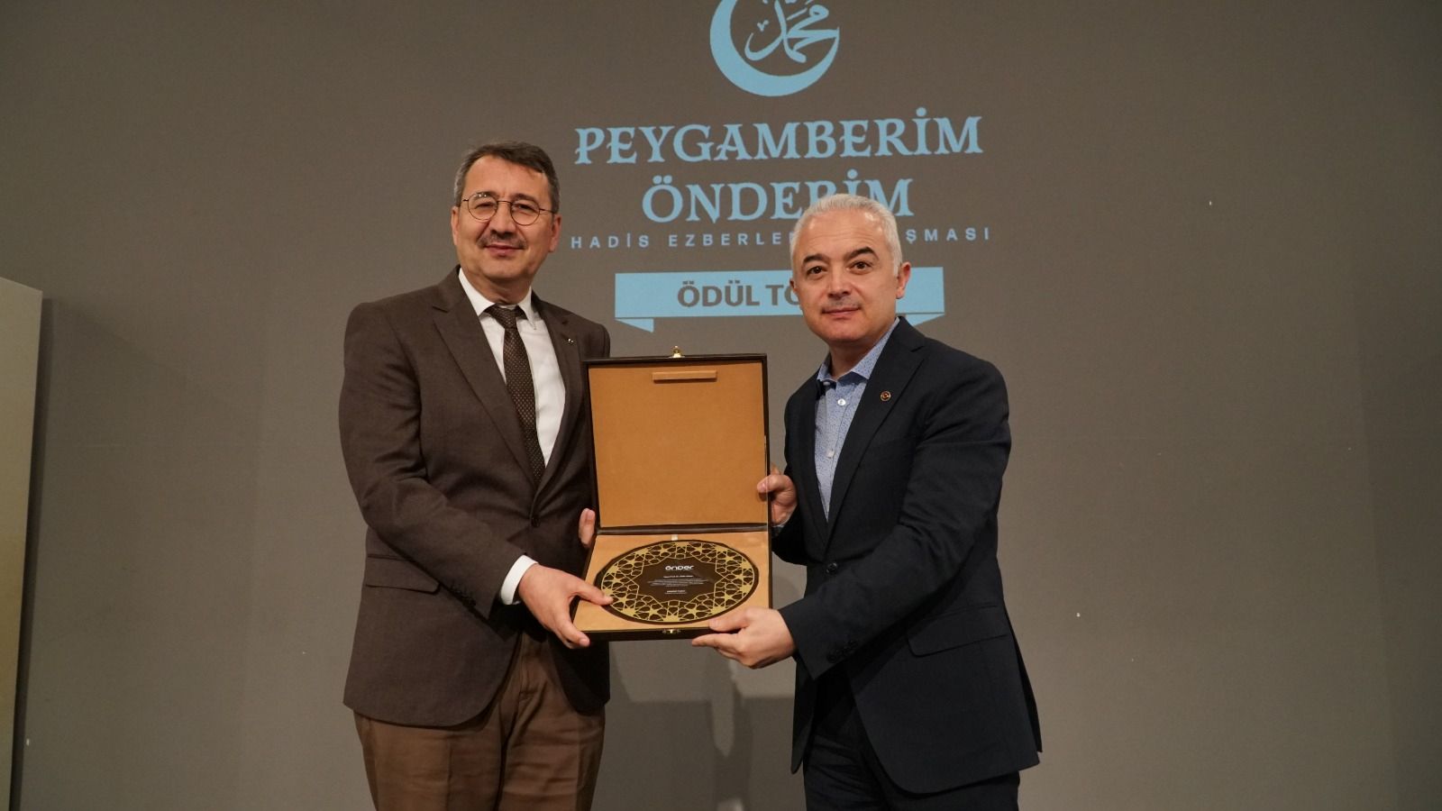 Uluslararası öğrenciler hadis öğrenip ödül kazandı! - 1. Resim