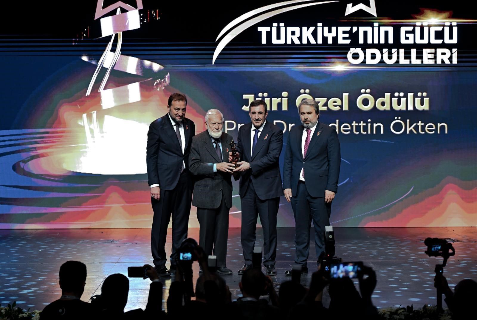 Cevdet Yılmaz'dan kişi başına düşen milli gelir açıklaması:  Cevdet Yılmaz'dan kişi başına düşen milli gelir açıklaması: