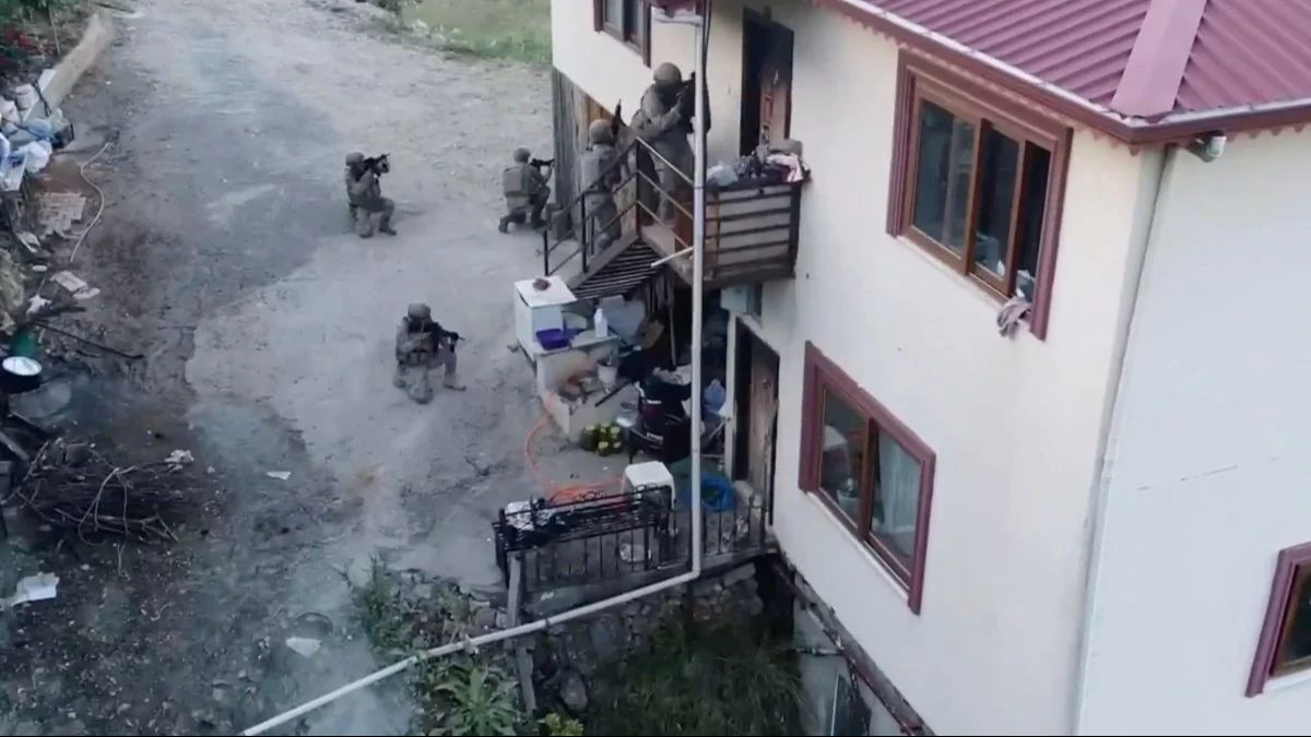 Halkanın son ismi Umut Aymaz oldu! Adamları ile birlikte yakalandı - 1. Resim