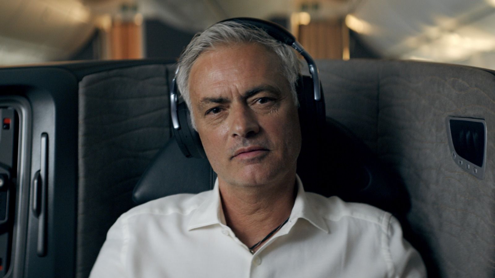 İZLE | Türk Hava Yolları, ünlü teknik direktör Mourinho ile reklam filmi çekti İZLE | Türk Hava Yolları, ünlü teknik direktör Mourinho ile reklam filmi çekti - 1. Resim