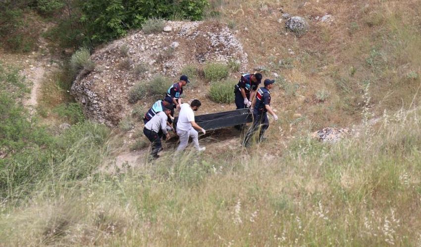 Tatil için Pamukkale’ye gelen Polonyalı turistin feci sonu! Cesedi uçurumda bulundu - 4. Resim