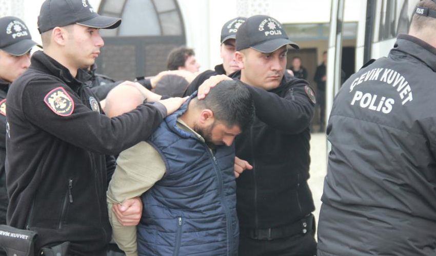 7 yıllık cinayette sır perdesi aralandı! 27 yaşındaki Güneş’i ormanlık alanda öldürmüşler 7 yıllık cinayette sır perdesi aralandı! 27 yaşındaki Güneş’i ormanlık alanda öldürmüşler - 1. Resim