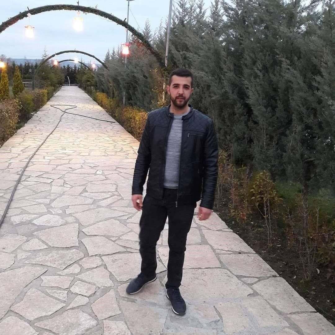 Babası tarafından göğsünden bıçaklanan genç öldü - 1. Resim