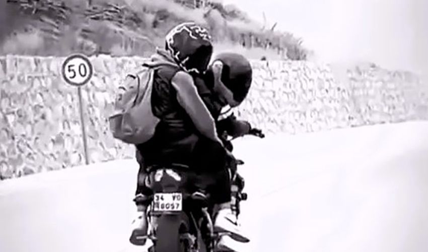 Gezinti faciayla bitti! İki arkadaşın ‘son bakış’ videosu yürek sızlattı - 1. Resim