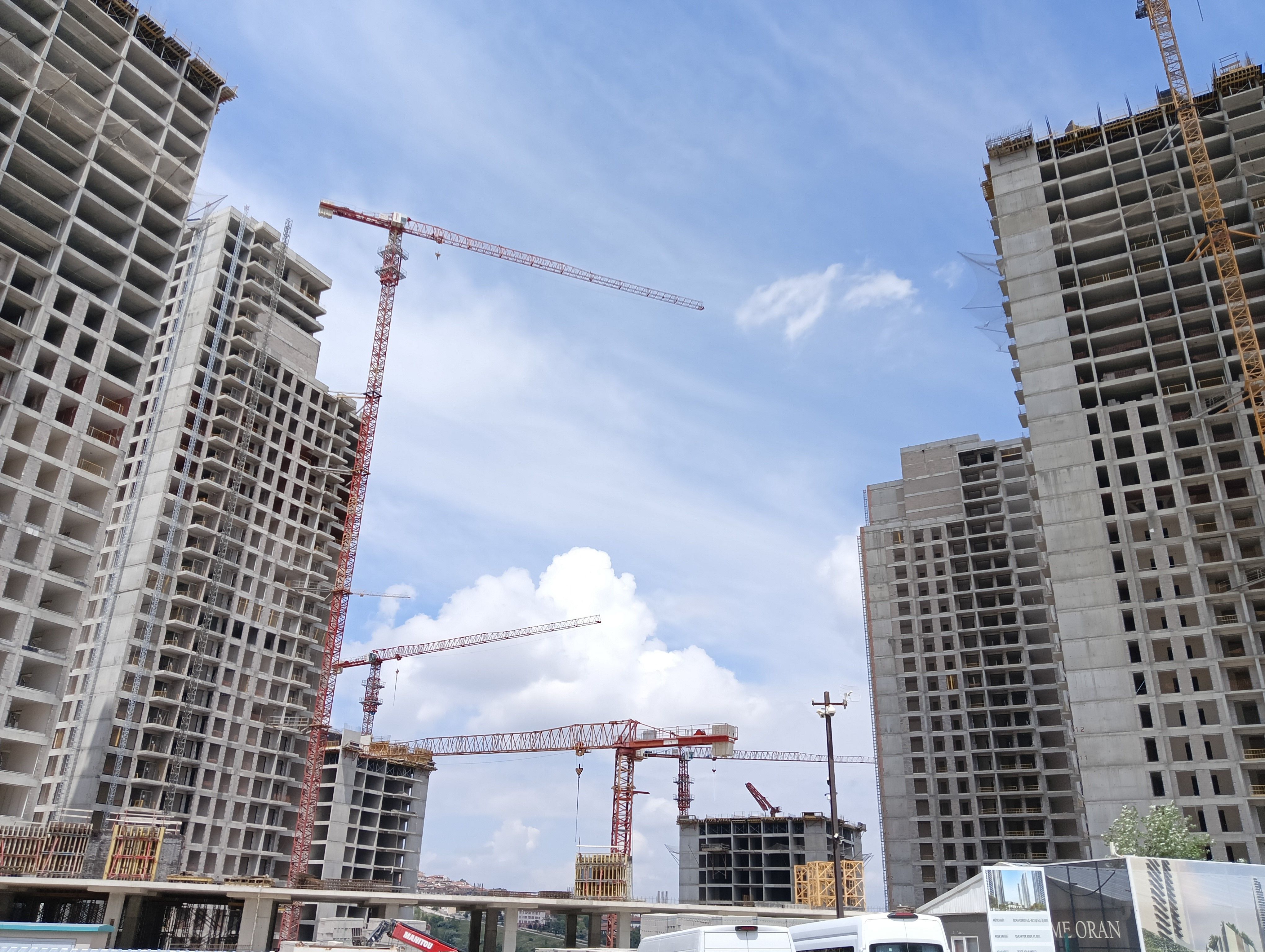 23 kattan düşen inşaat işçisi feci şekilde hayatını kaybetti 23 kattan düşen inşaat işçisi feci şekilde hayatını kaybetti - 1. Resim