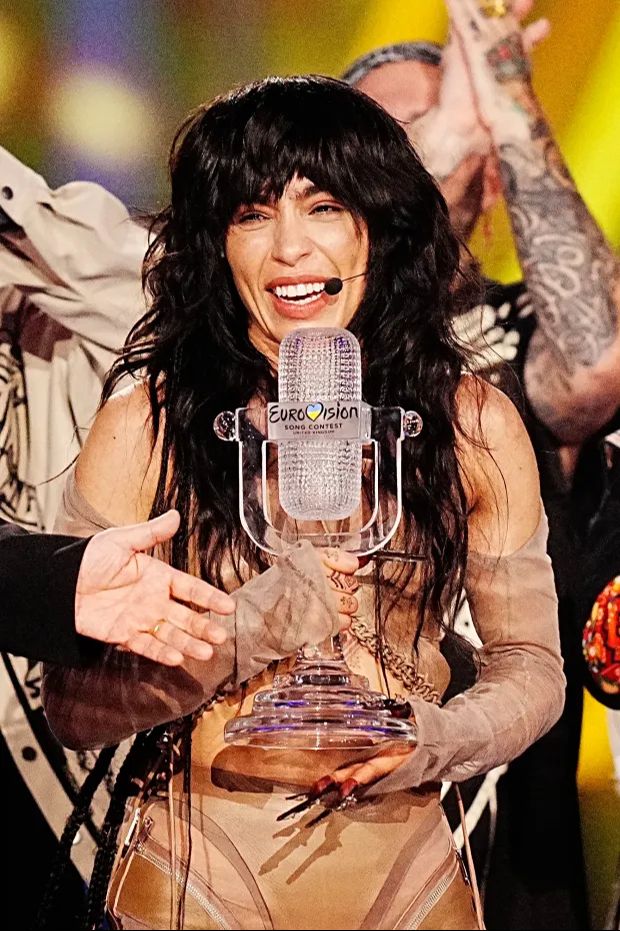 Eurovision'a damgasını vuran görüntüler! İsrailli şarkıcı yuhalandı, eski şampiyon ültimatom verdi Eurovision'a damgasını vuran görüntüler! İsrailli şarkıcı yuhalandı, eski şampiyon ültimatom verdi - 1. Resim