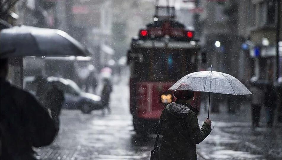 Meteoroloji uyardı, alerjisi olanlar dikkat! Fırtına, kuvvetli yağış, toz taşınımı bekleniyor Meteoroloji uyardı, alerjisi olanlar dikkat! Fırtına, kuvvetli yağış, toz taşınımı bekleniyor - 4. Resim