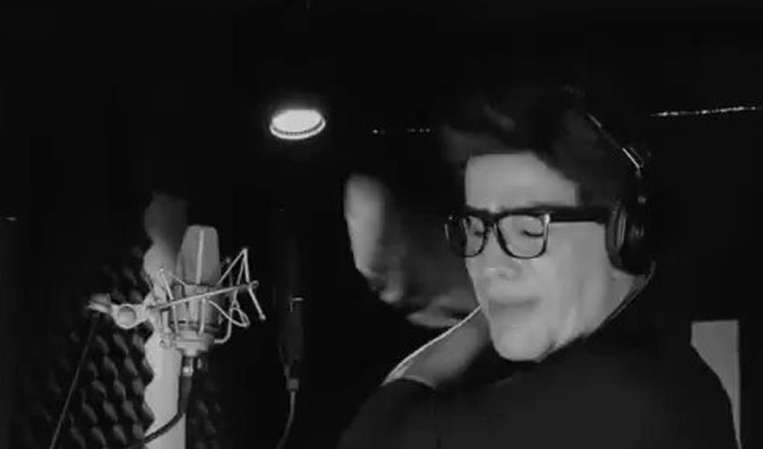 Yılmaz Morgül 'Ateşe Düştüm' şarkısını yorumladı, ortalık karıştı! Mert Demir'den jet hamle - 1. Resim