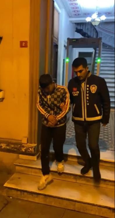 16 yaşındaki çocuk akranını vurdu! Sebebi pes dedirtti - 2. Resim