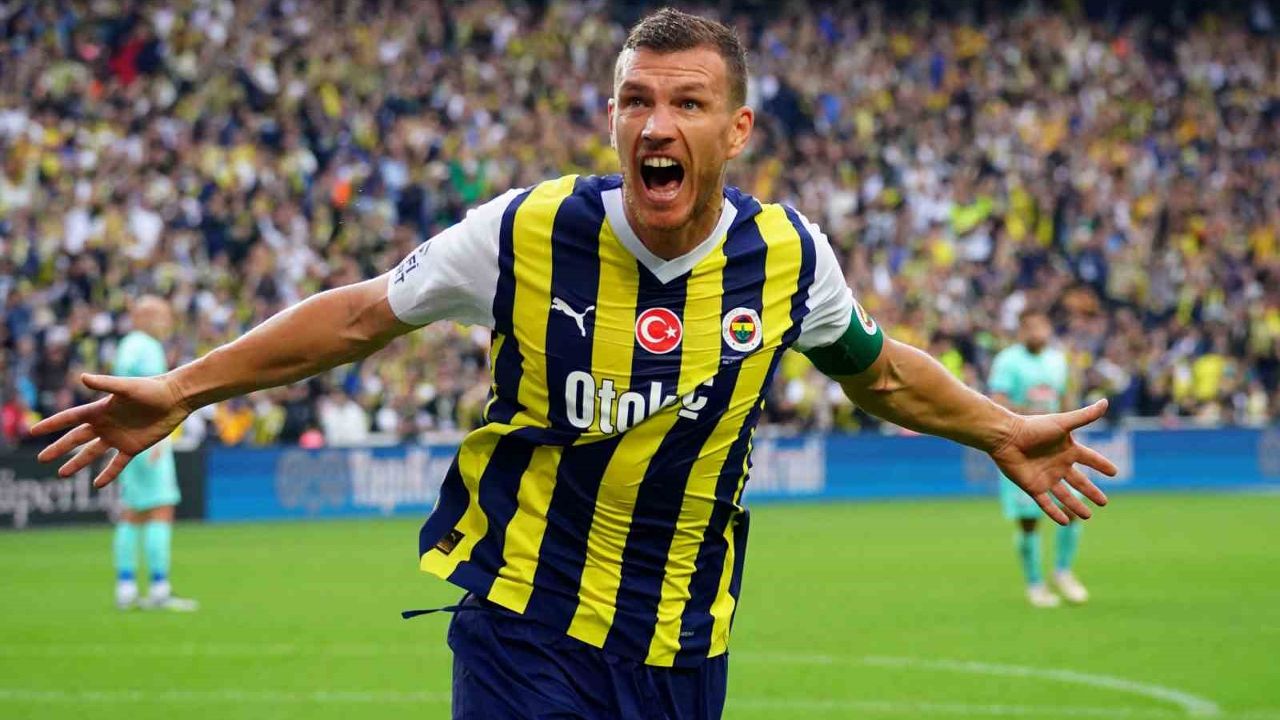Fenerbahçe&#039;nin yıldız oyuncusu Edin Dzeko bugün kadroda yer almadı