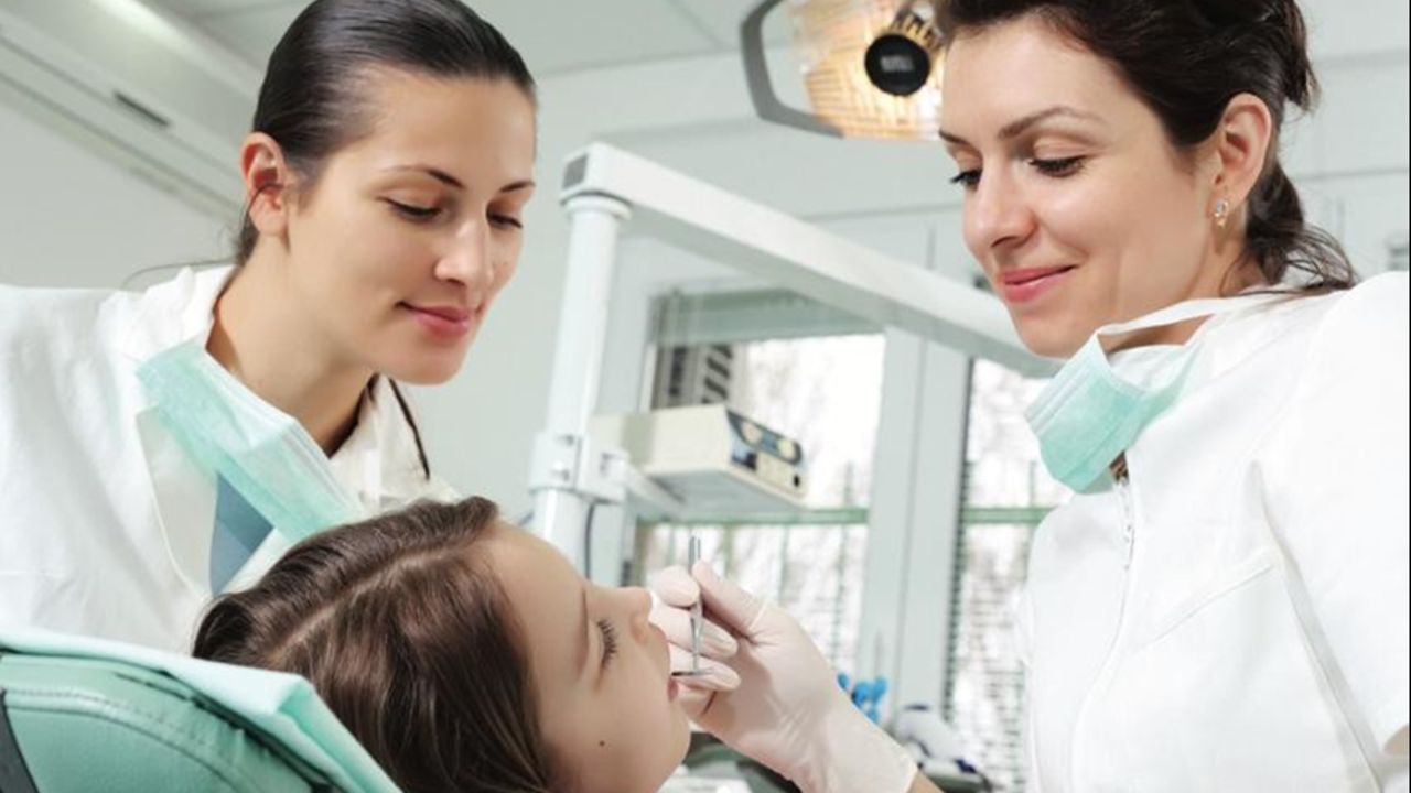 Sağlık sektörüne ince ayar! Bakanlık 6 ay süre verdi: Turistin sağlığı sıkı denetimde... Sağlık turizmi için yeni kriterler! Turistin sağlığı sıkı denetimde... İşte Resmi Gazete'de duyurulan yeni değişiklikler - 1. Resim