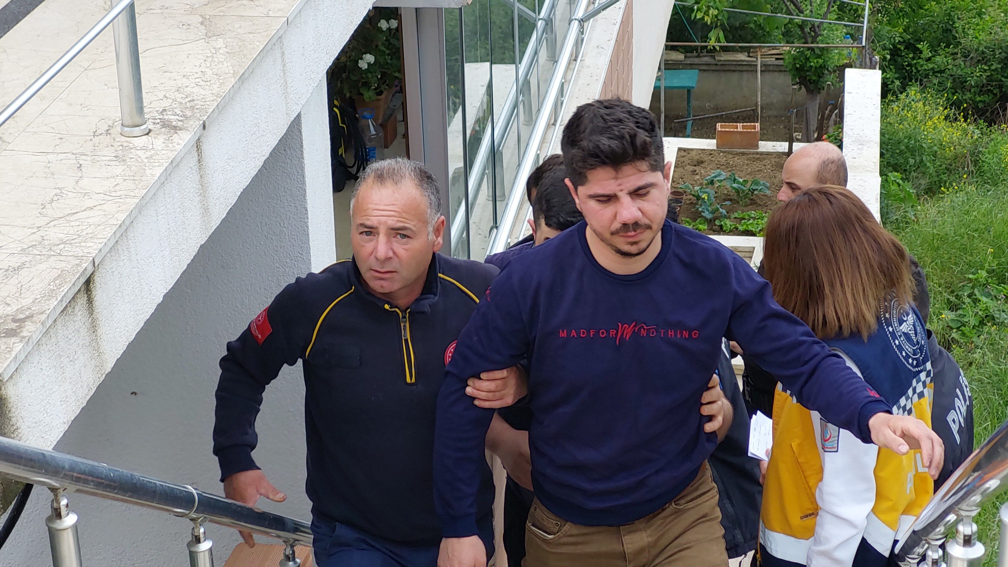 Samsun'da şüpheli ölüm! 5 aylık hamile kadın iple asılı halde ölü bulundu Samsun'da şüpheli ölüm! 5 aylık hamile kadın iple asılı halde ölü bulundu - 1. Resim