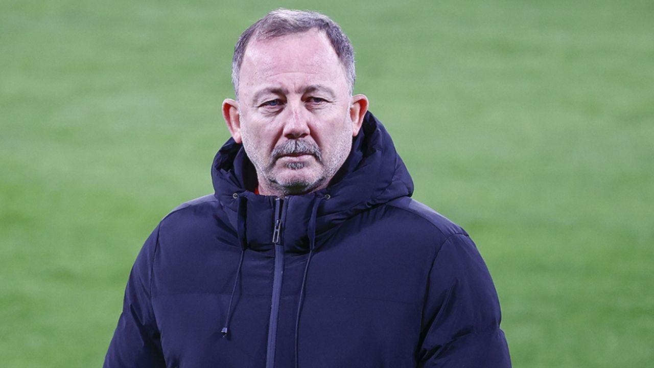 Sinan Engin, Beşiktaş'ın yeni teknik direktörünü açıkladı Sinan Engin, Beşiktaş'ın yeni teknik direktörünü açıkladı - 1. Resim