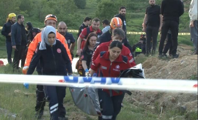Başakşehir'de acı olay! Gölete giren 2 çocuğun cansız bedeni çıkarıldı Başakşehir'de acı olay! Gölete giren 2 çocuğun cansız bedeni çıkarıldı - 3. Resim