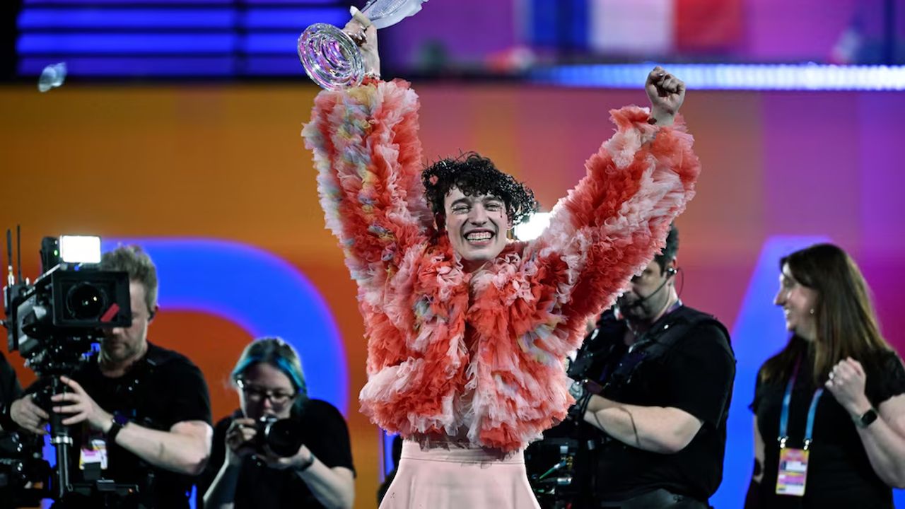 Batsın sizin Vision’unuz! Eurovision’u LGBT vurgulu şarkısıyla İsviçre kazandı
