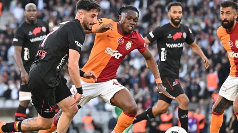 Galatasaray  Fenerbahçe derbisi 19 Mayıs günü 19.00'da oynanacak - 1. Resim