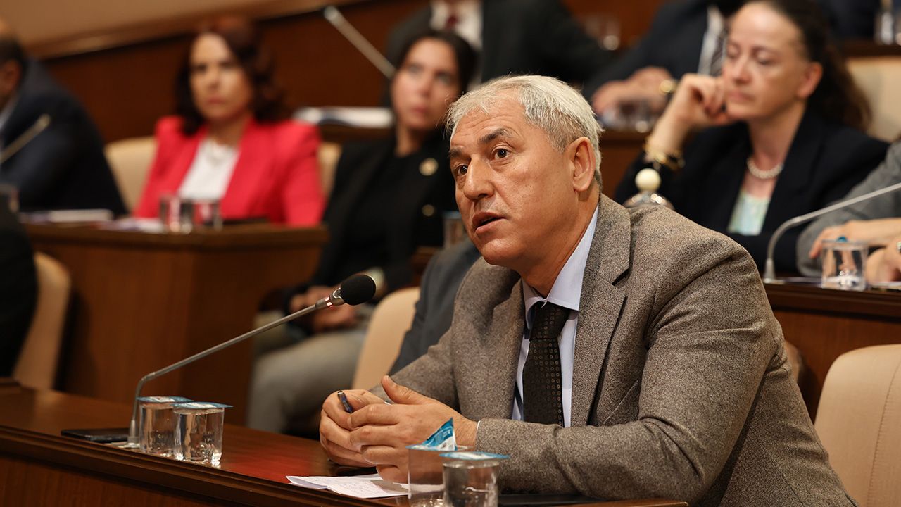 İBB Meclisi'nde 'Deniz Gezmiş' tartışması! O ifadeleri kullanınca... İBB Meclisi'nde 'Deniz Gezmiş' tartışması - 2. Resim