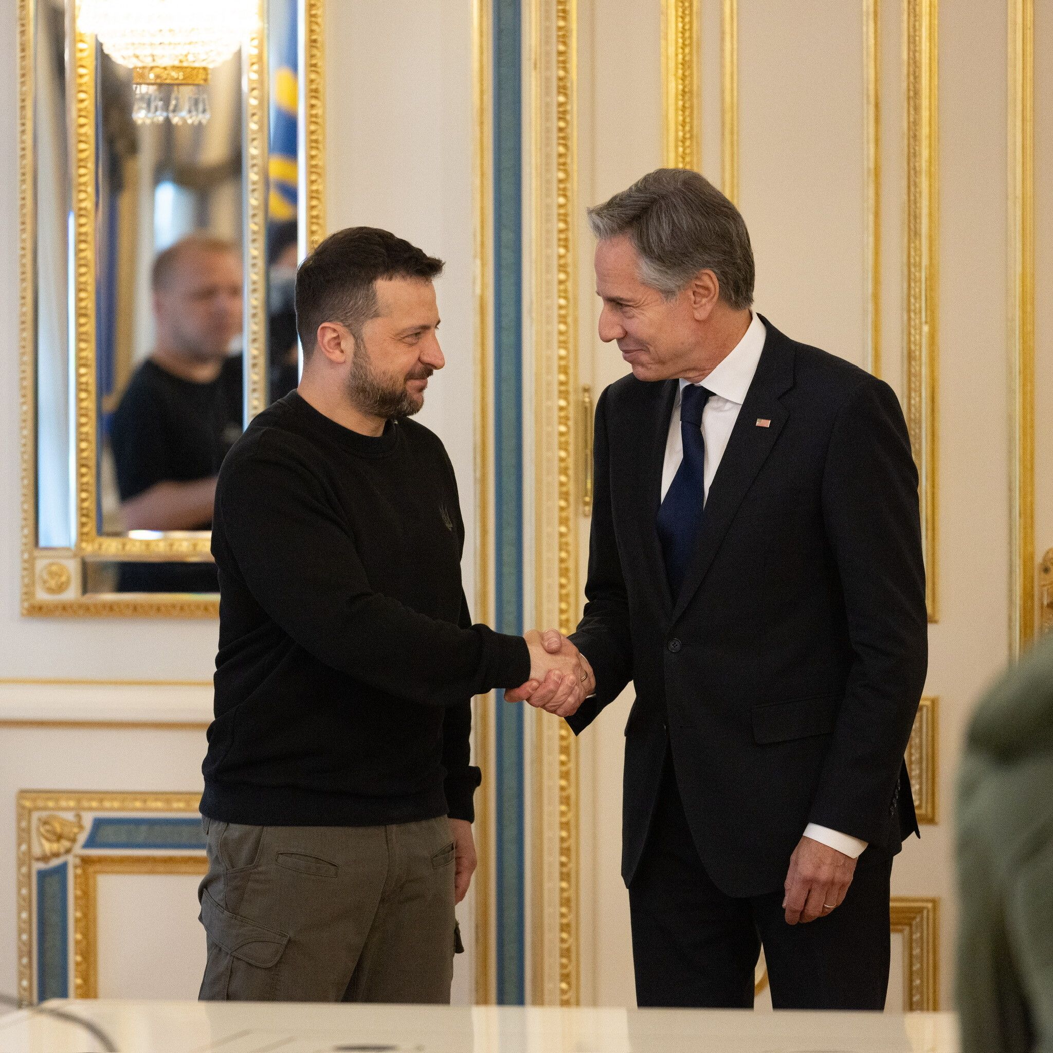 Blinken'den Ukrayna'ya kritik ziyaret... Zelenskiy'e yardımlara dair güvence verdi! Blinken'den Ukrayna'ya kritik ziyaret... Zelenskiy'e yardımlara dair güvence verdi! - 2. Resim