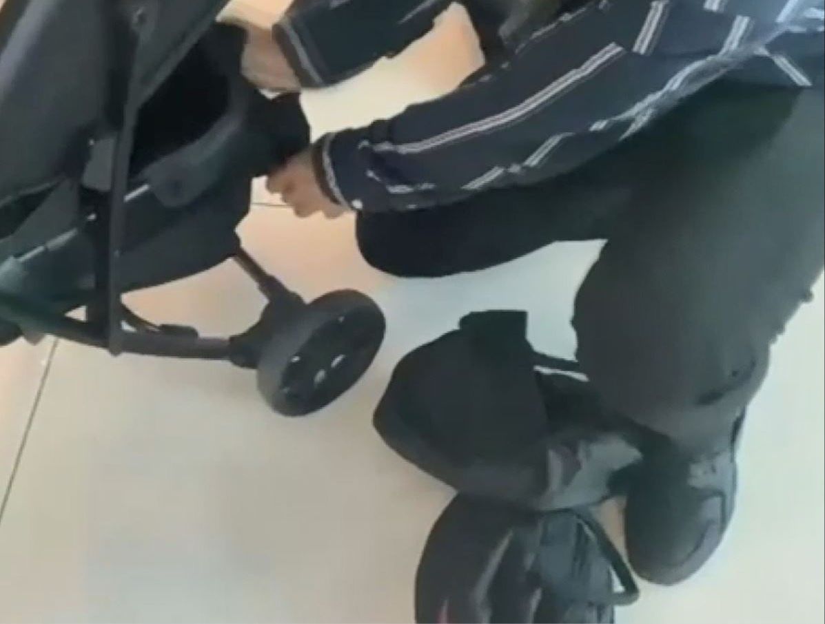 İstanbul Havalimanı'nda nefes kesen anlar! Bebek arabasından servet çıktı - 2. Resim