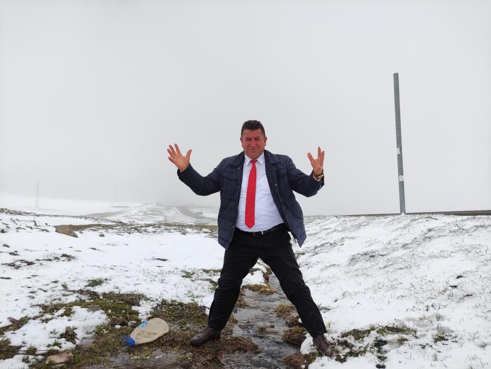 Mayıs ayında karlı sabaha uyandılar! Her yer bembeyaz oldu - 2. Resim