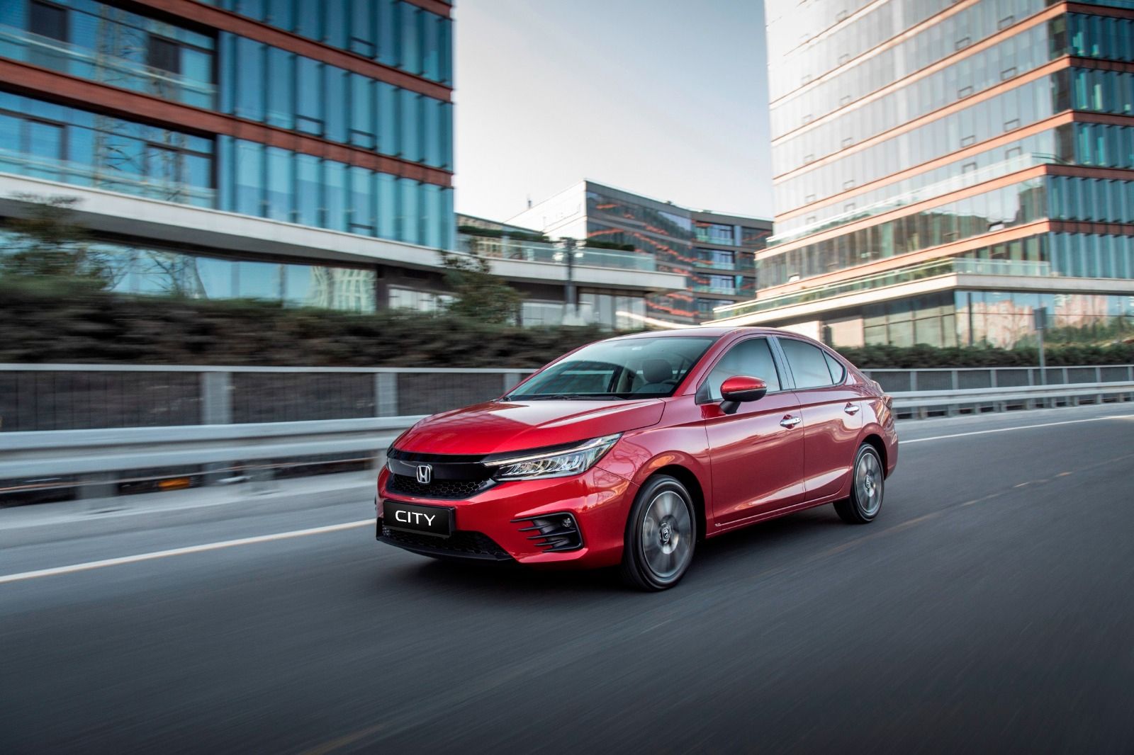 Otomotiv pazarında durgunluk: Satışlar azalıyor, firmalar kampanyalarla cevap veriyor! - 4. Resim