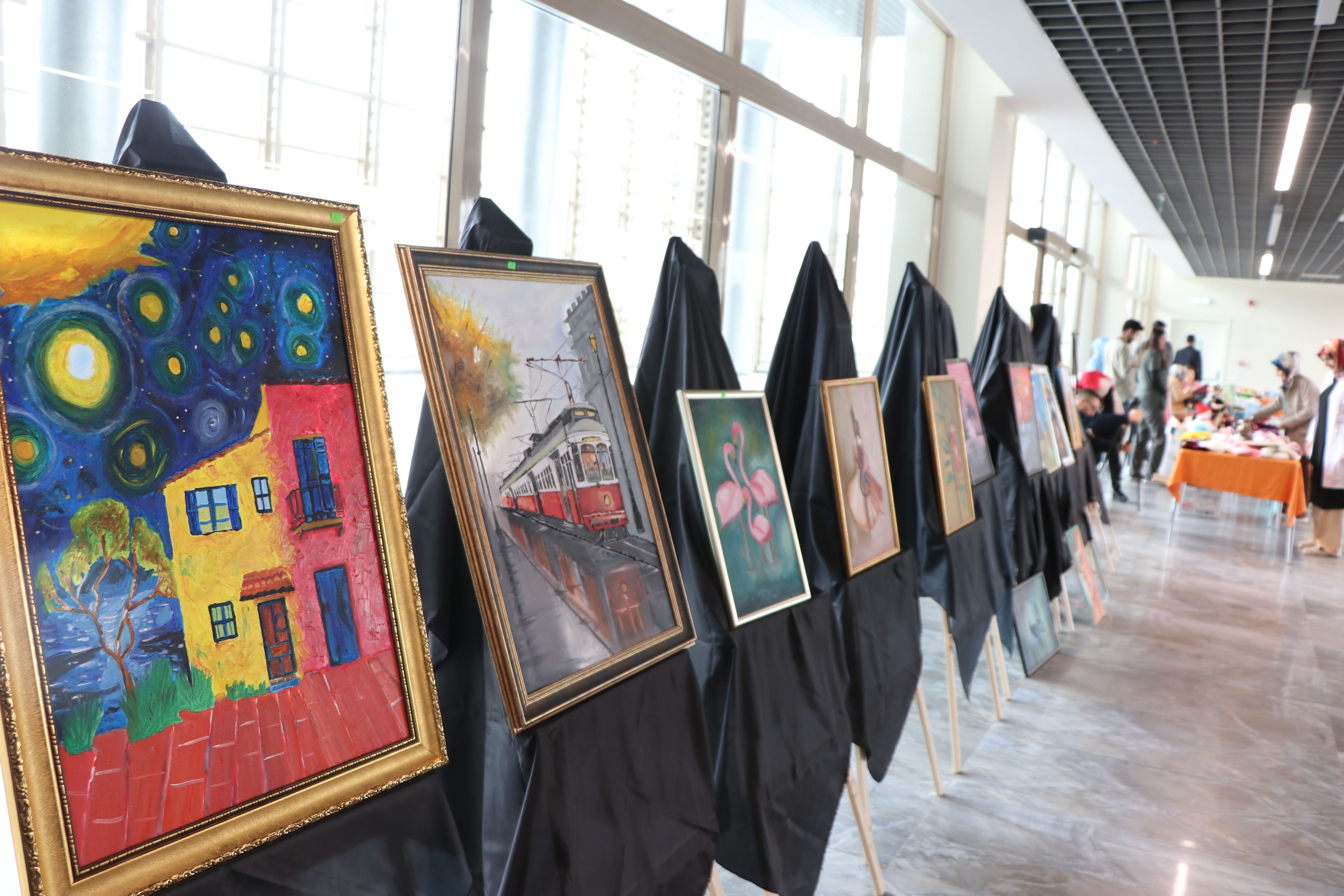 Psikiyatri hastalarının sanat çalışmaları hayran bıraktı Psikiyatri hastalarının sanat çalışmaları hayran bıraktı - 1. Resim