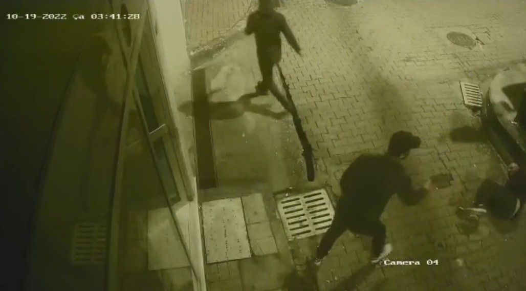 Sokak ortasında silahla katledilmişti: Mermisi bitince silahın kabzasıyla vurdu Sokak ortasında silahla katledilmişti: Mermisi bitince silahın kabzasıyla vurdu - 1. Resim