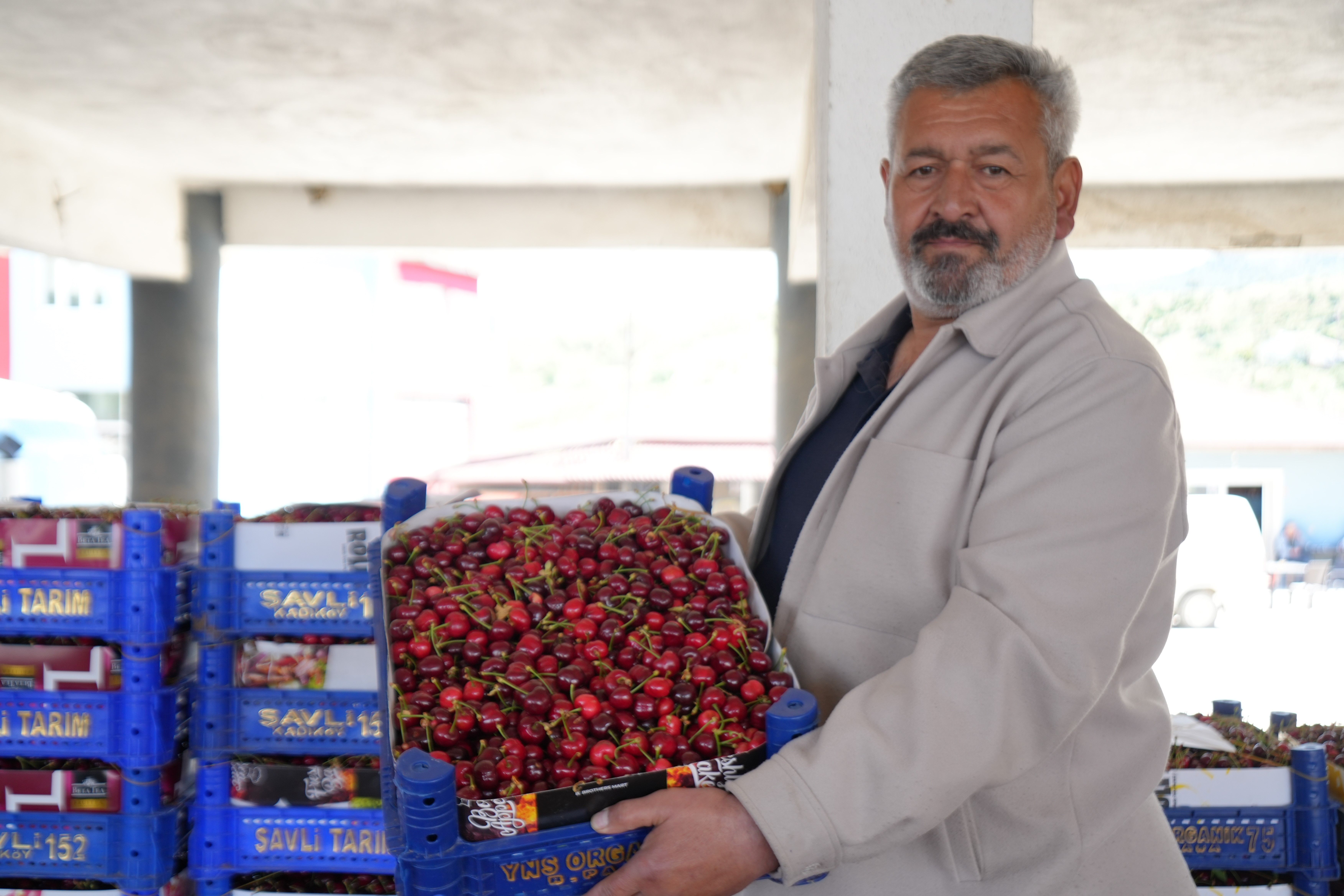 Tarlada 35, markette 200 lira! Kirazdaki fiyat değişimi düşündürücü Tarlada 35, markette 200 lira! Kirazdaki fiyat değişimi düşündürücü - 5. Resim