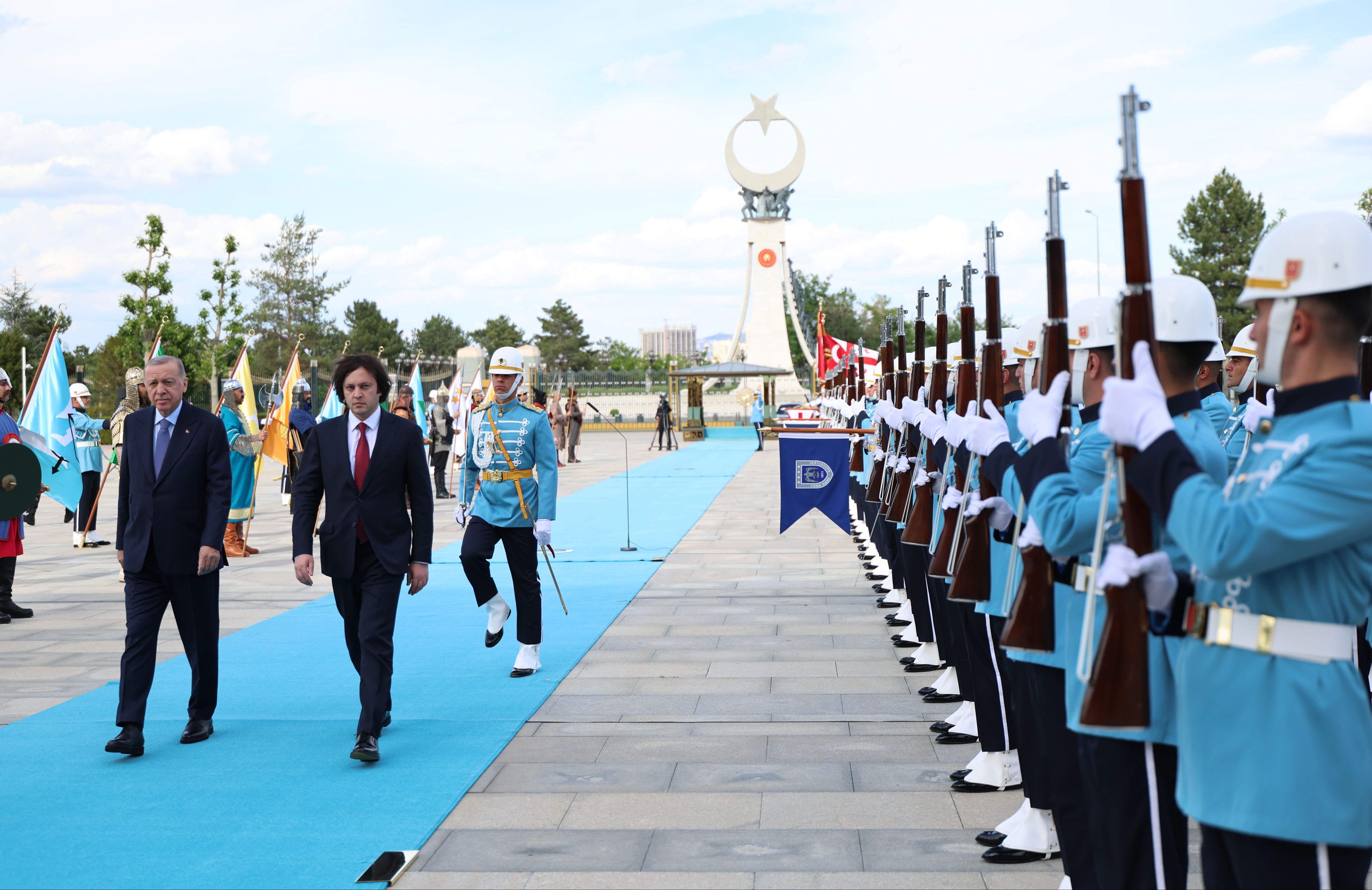 Erdoğan ile Gürcistan Başbakanı ortak basın toplantısında konuştu Erdoğan ile Gürcistan Başbakanı ortak basın toplantısında konuştu - 2. Resim
