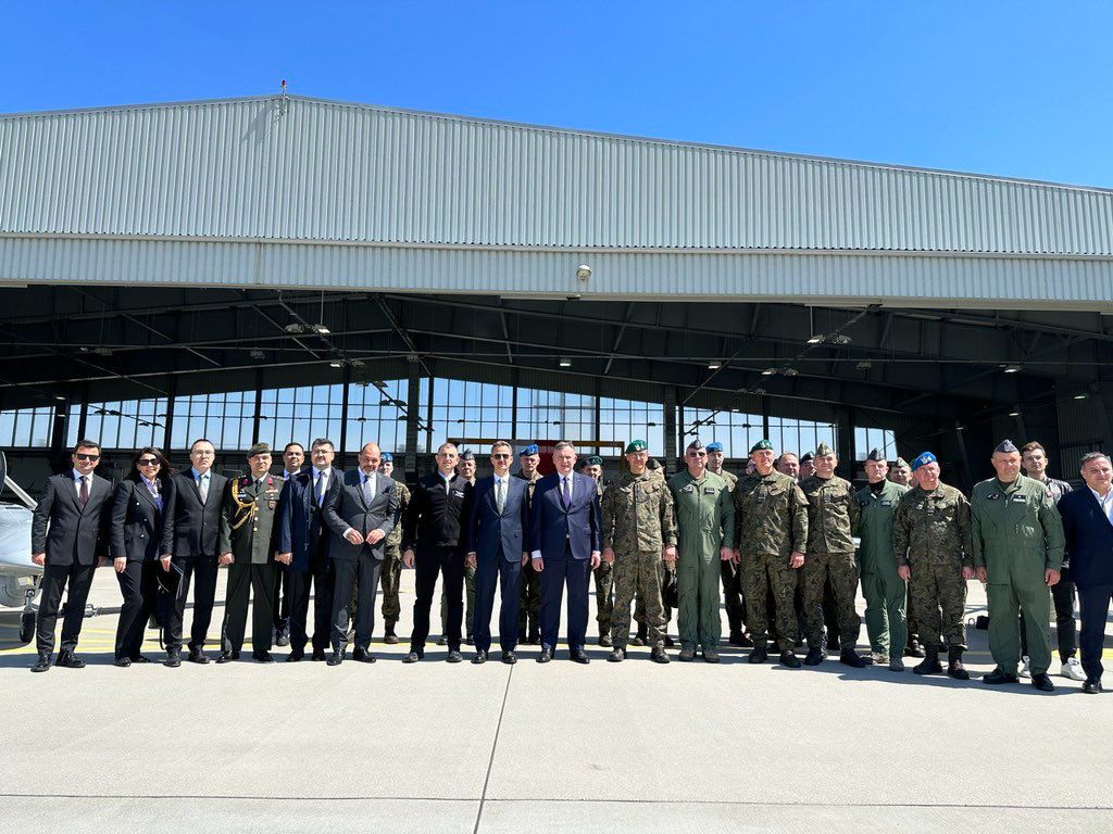 Haluk Bayraktar 'Tarihte ilk' diyerek duyurdu! Polonya'ya TB2 teslimatı tamamlandı - 1. Resim