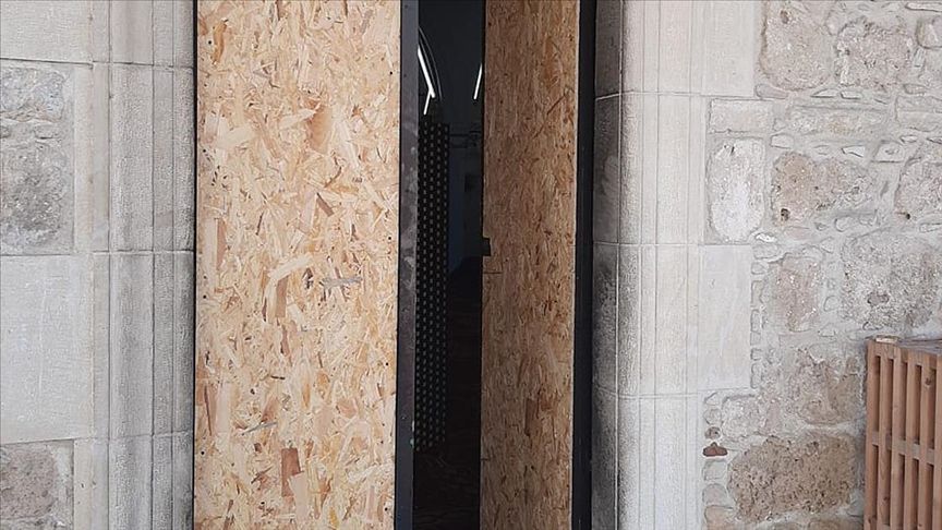 Kıbrıs Rum Kesimi'nde alçak provokasyon... Camiye saldırdılar! - 1. Resim