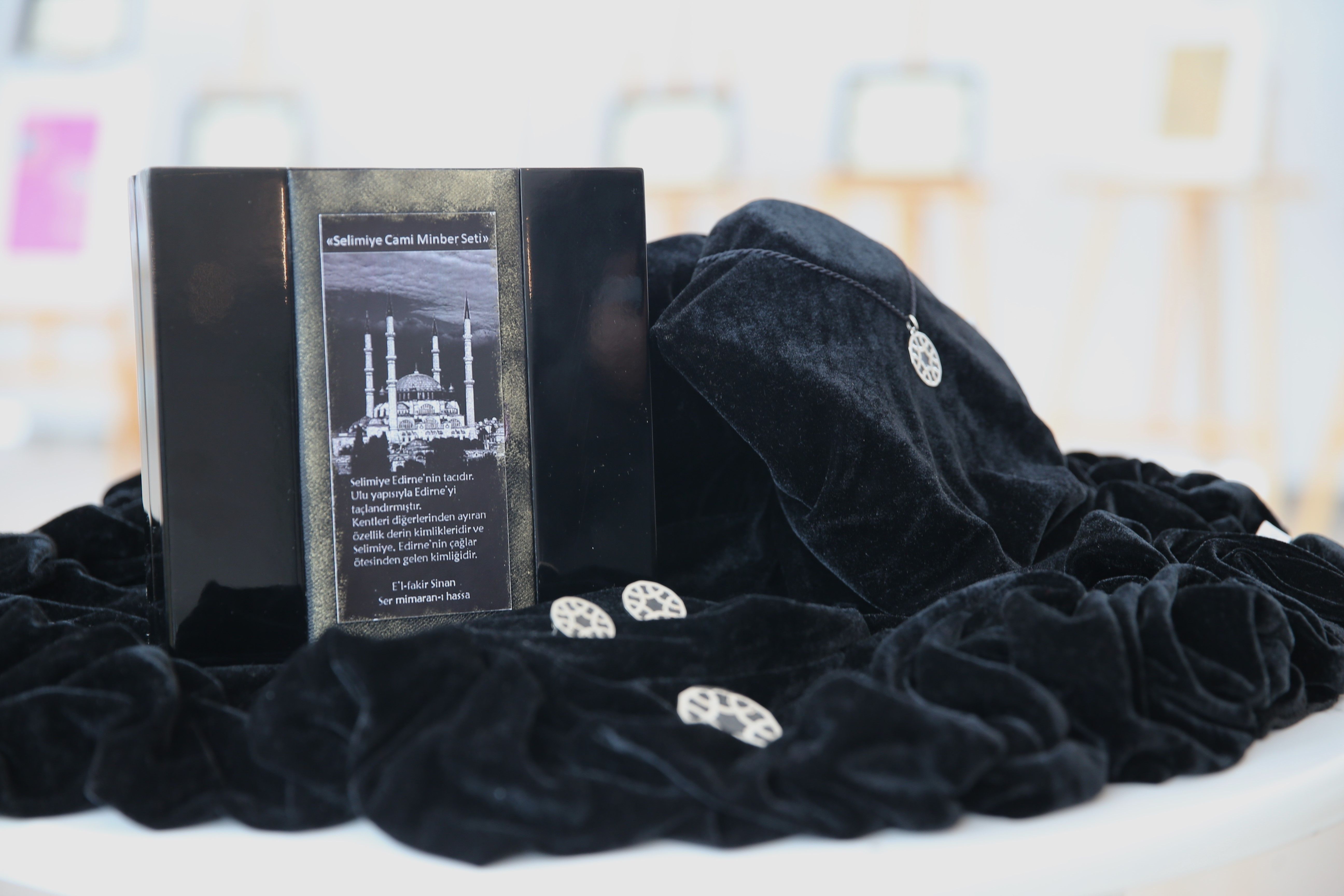 Selimiye Camisi'nin minber motifleri takı tasarımlarına ilham oldu Selimiye Camisi'nin minber motifleri takı tasarımlarına ilham oldu - 2. Resim