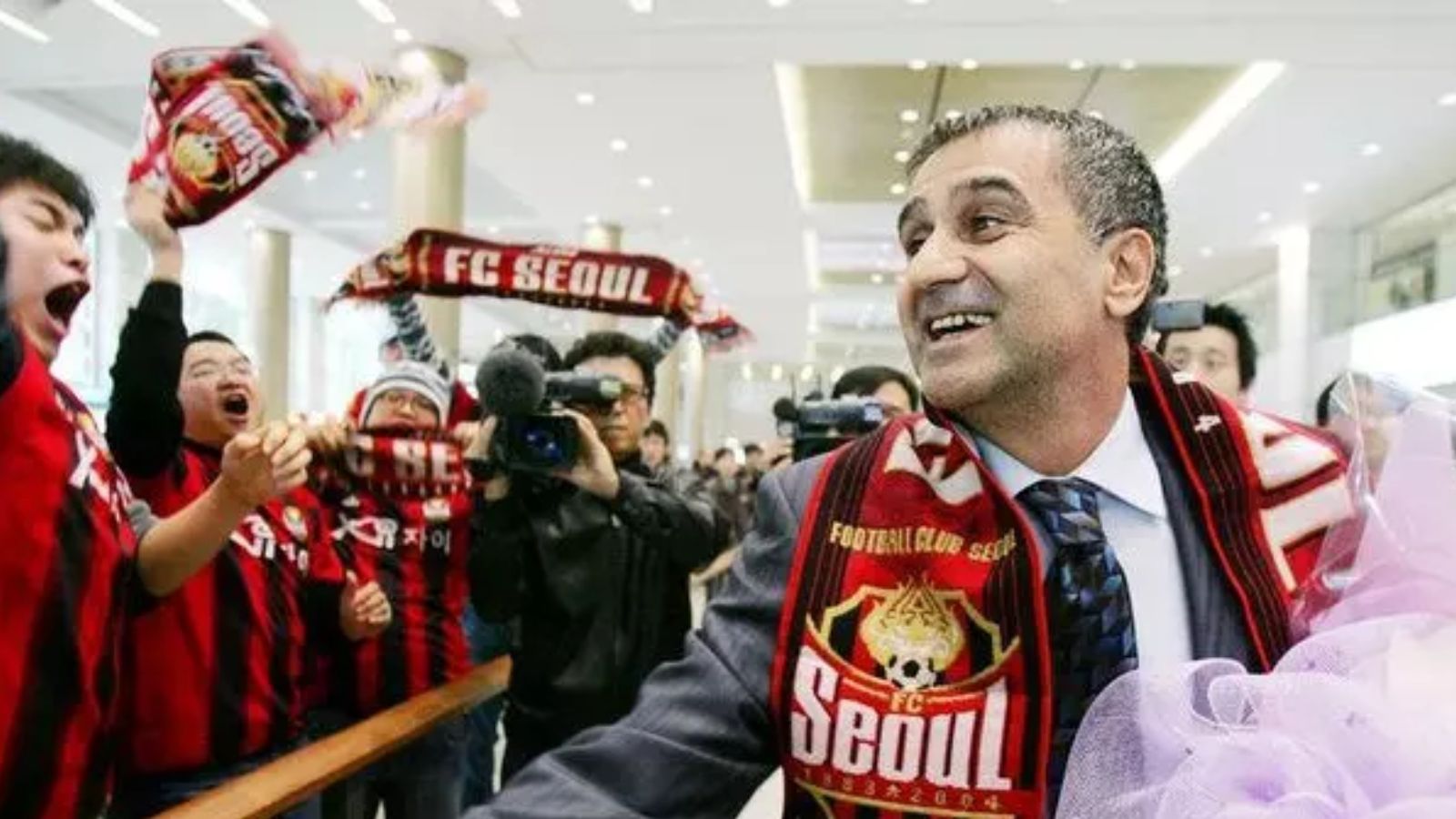 Şenol Güneş tarih yazdığı topraklara dönüyor! İmza atması an meselesi - 1. Resim