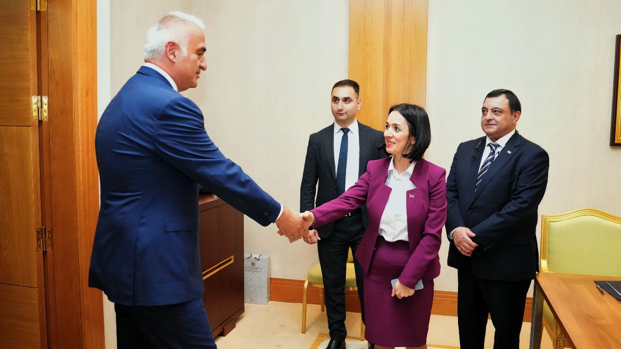 Ermenistan ile kültürel işbirliği buluşması! Kültür Bakanı Mehmet Nuri Ersoy mevkidaşı ile bir araya geldi