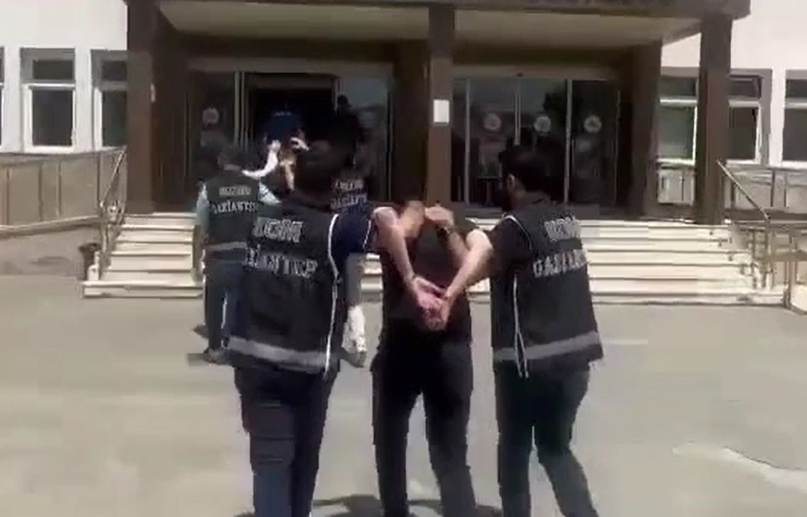 Suç örgütü lideri lüks villada yakalandı Suç örgütü lideri lüks villada yakalandı - 1. Resim