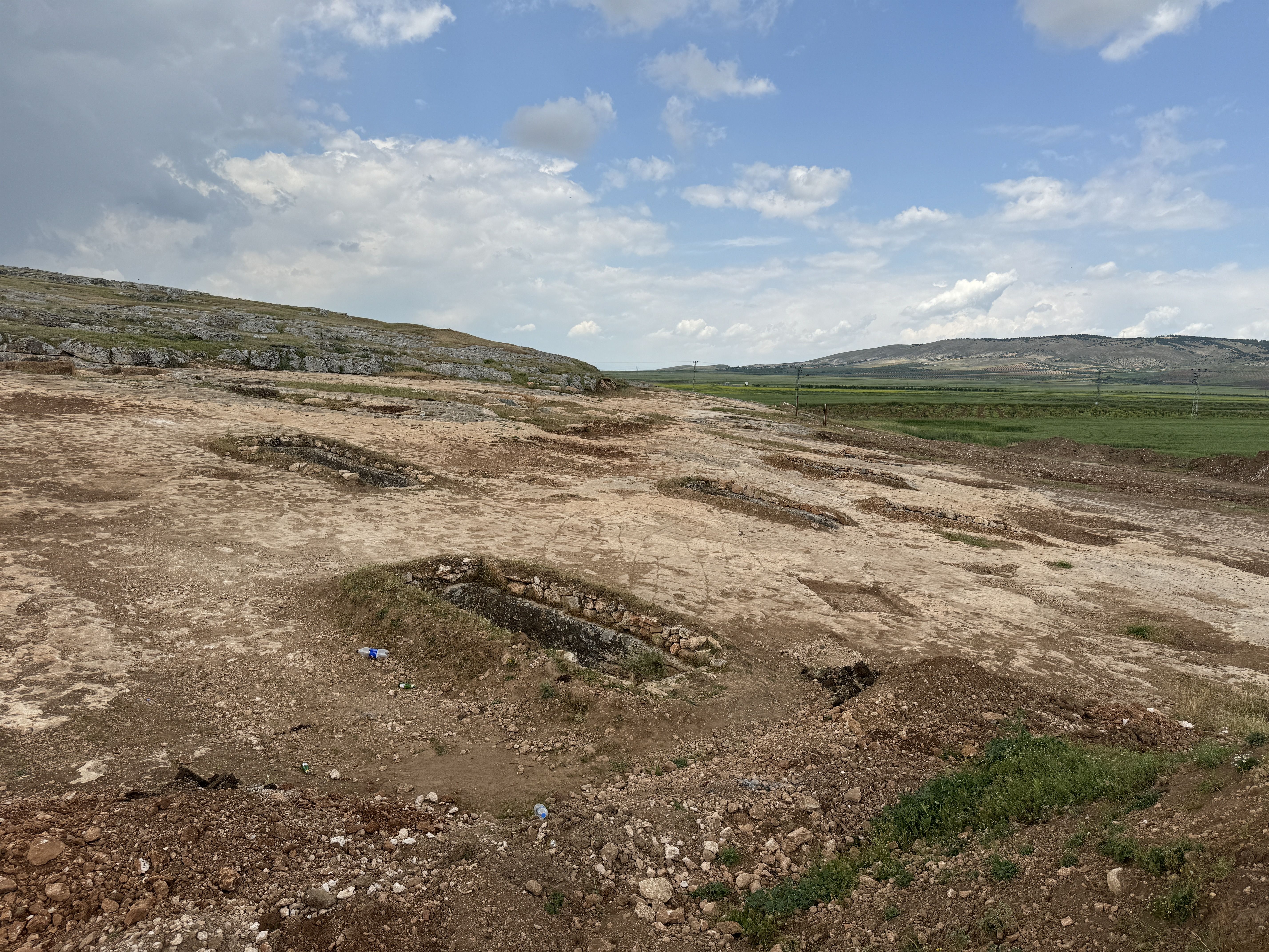 Tharsa kazılarında boğa başlı mezar odası ortaya çıktı Tharsa kazılarında boğa başlı mezar odası ortaya çıktı - 5. Resim