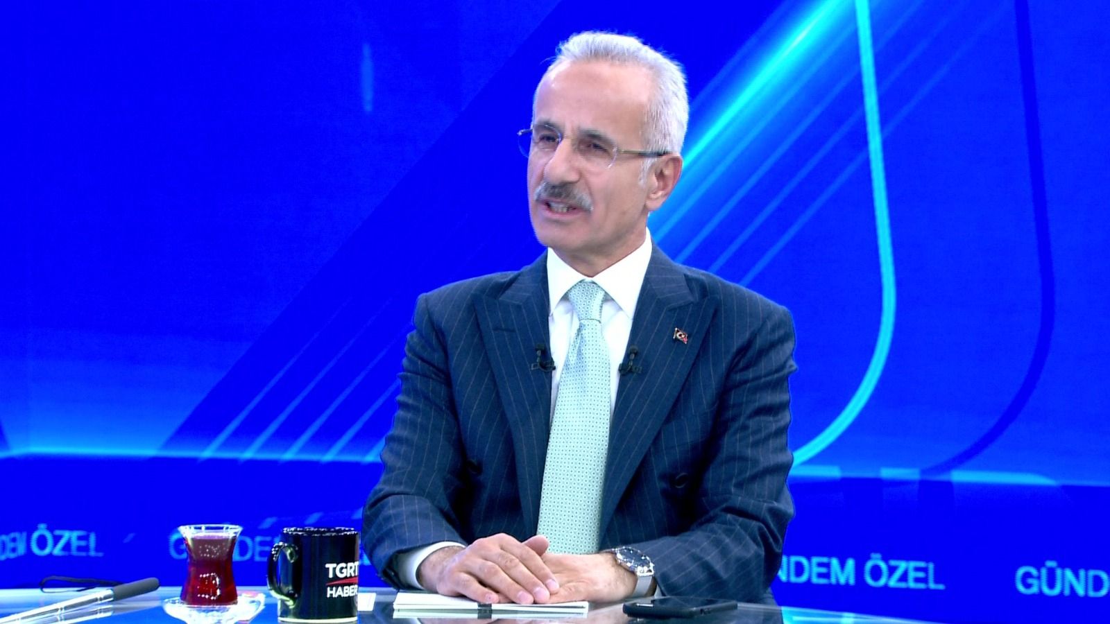 Ulaştırma Bakanı Uraloğlu Kalkınma Yolu ve Zengezur Koridoru için tarih verdi Ulaştırma Bakanı Uraloğlu'ndan canlı yayında önemli açıklamalar - 2. Resim