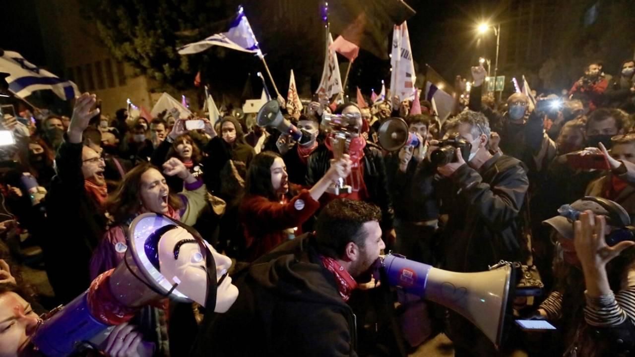 Dünya İsrail'e karşı kıyamda! Milyonlar, Nekbe'nin 76. yılında Gazze için meydanları kuşattı Dünya İsrail'e karşı kıyamda! Milyonlar, Nekbe'nin 76. yılında Gazze için meydanları kuşattı - 3. Resim