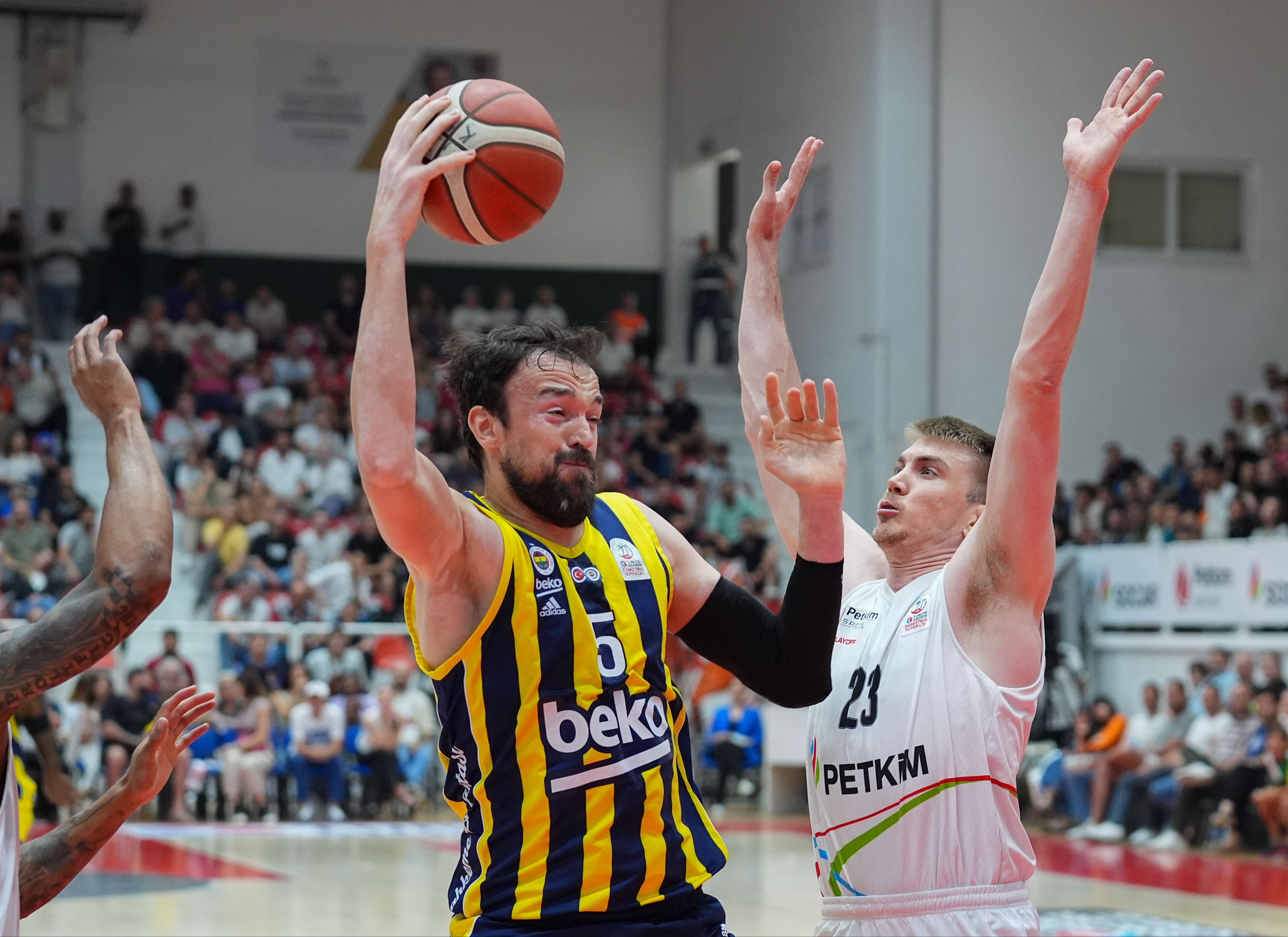 Fenerbahçe Beko yarı finalde! Sarı-lacivertliler 29 sayı fark attı - 1. Resim