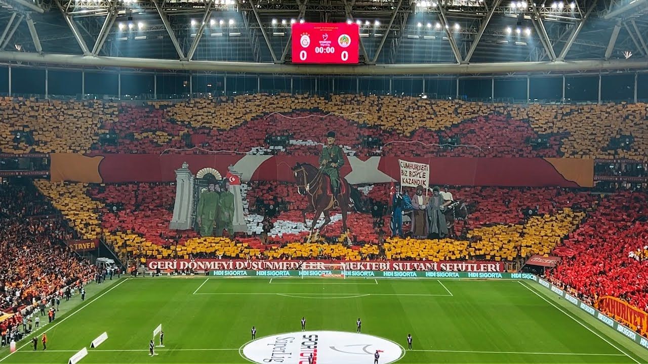 Galatasaray&#039;dan derbiye özel uyarı! Koreografi şov için taraftarlara ricada bulunuldu