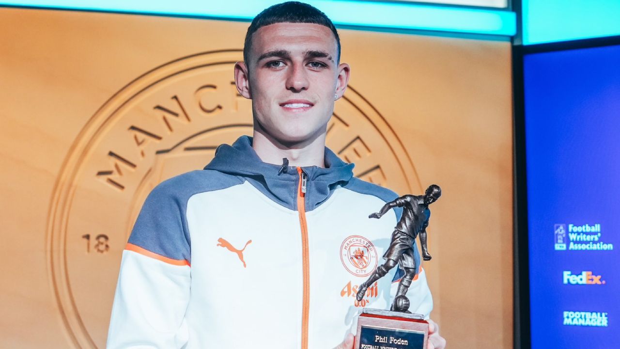 İngiltere'de yılın futbolcusu açıklandı! Salah ve Haaland'ı geride bırakarak zirveye ulaştı - 1. Resim