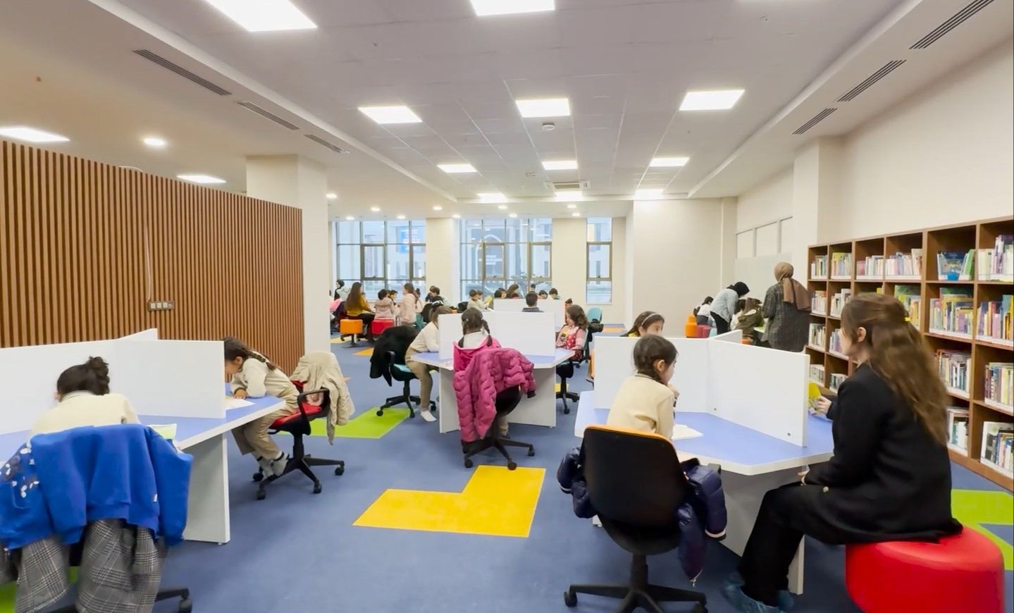 Türkiye'nin en büyük ikinci kütüphanesi açıldı! Şahinbey Millet Kütüphanesi günlük 20 bin kişiye hizmet verebiliyor Türkiye'nin en büyük ikinci kütüphanesi açıldı! Şahinbey Millet Kütüphanesi günlük 20 bin kişiye hizmet verebiliyor - 2. Resim