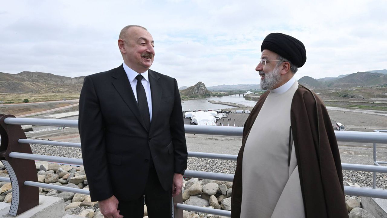 Azerbaycan ve İran sınırında Kız Kalesi ve Hudaferin barajları açıldı - 3. Resim