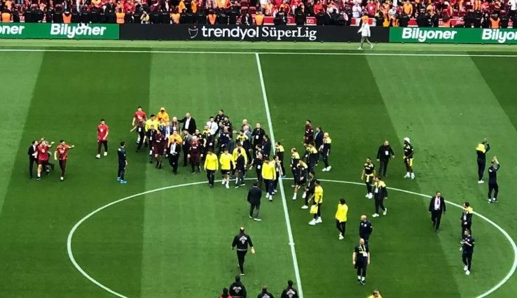 Galatasaray bu akşam berabere kalır veya kazanırsa 24. kez şampiyon olacak - 1. Resim