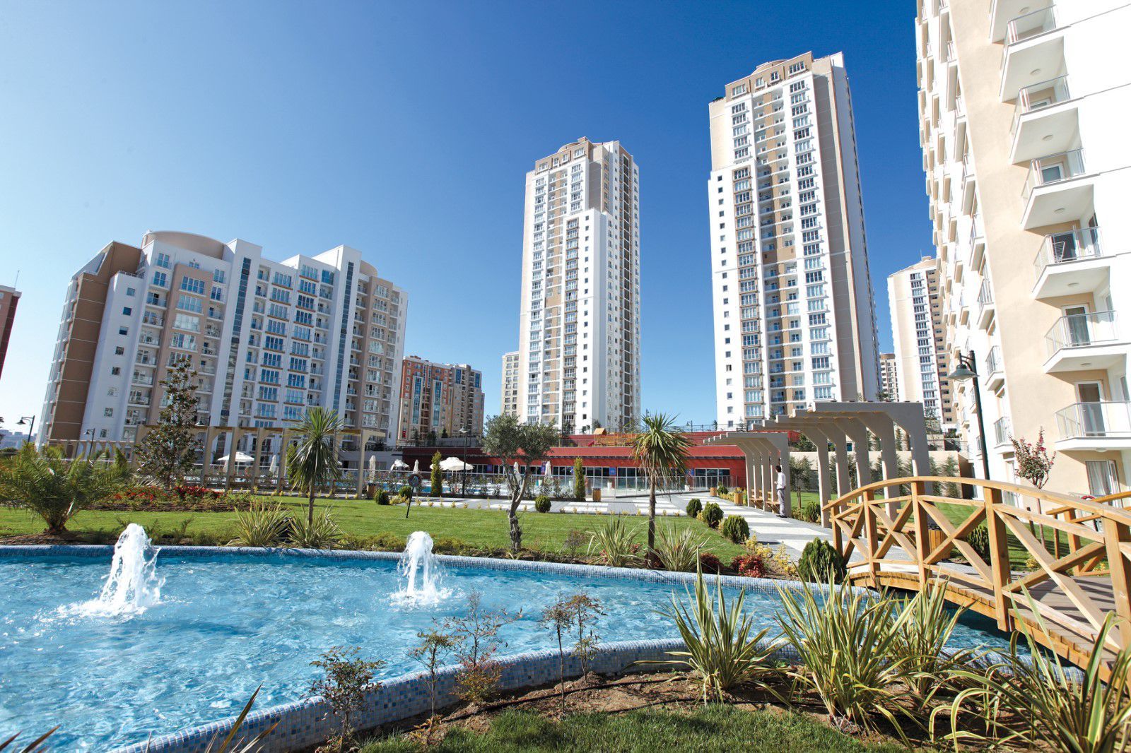 Yabancı nefretinin bedeli ağır oldu! Bizden kaçtı, Dubai kaptı Yabancı nefretinin bedeli ağır oldu! Bizden kaçtı, Dubai kaptı - 1. Resim