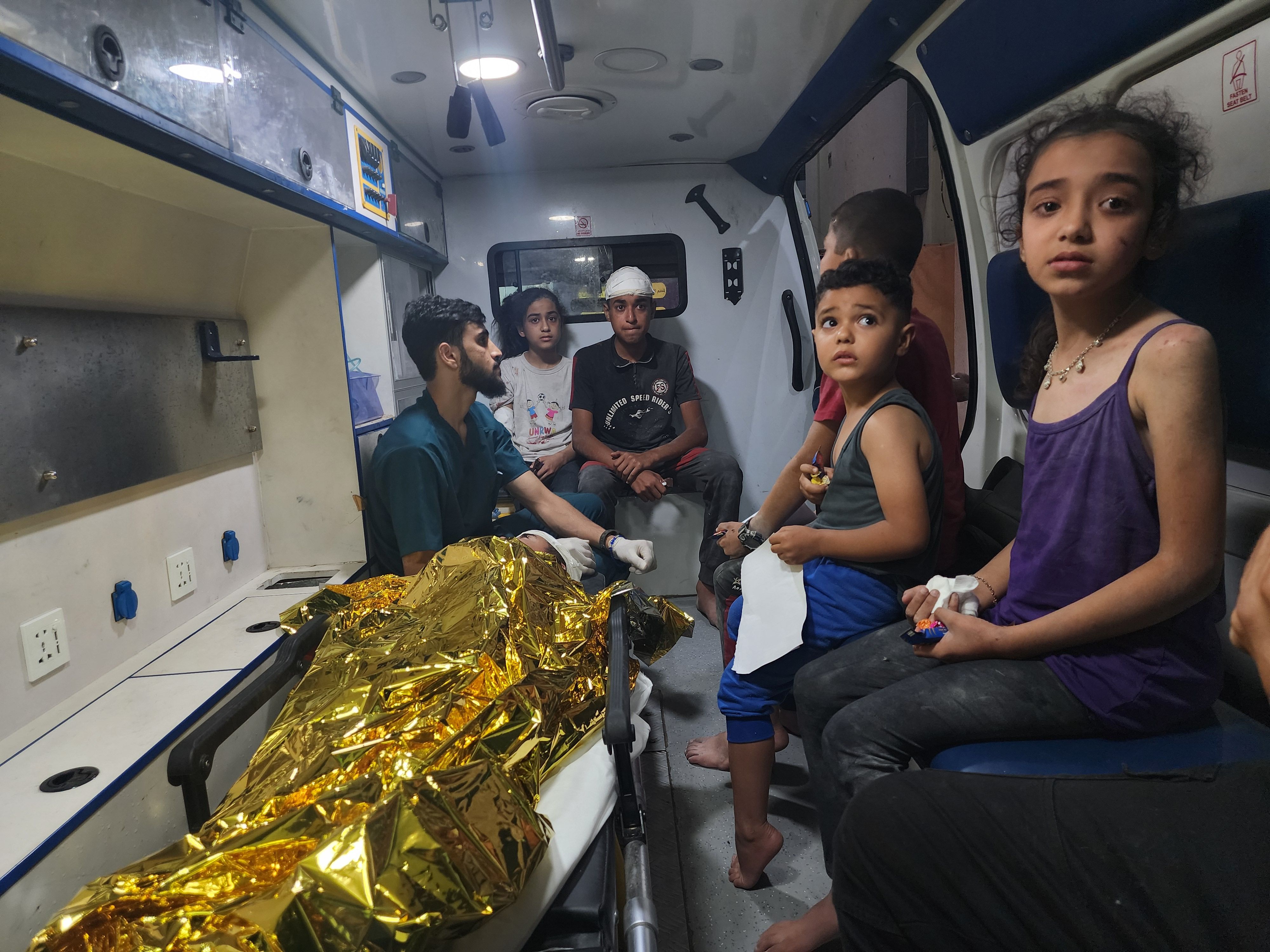 İsrail'in Gazze'de öldürdüğü sivil sayısı 35 bin 562'ye yükseldi İsrail'in Gazze'de öldürdüğü sivil sayısı 35 bin 562'ye yükseldi - 2. Resim